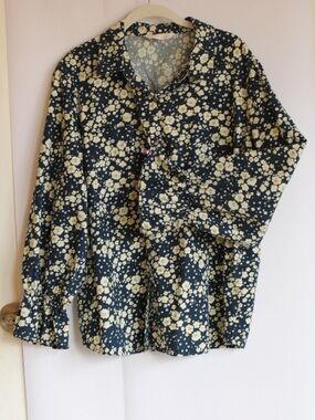 LC Lauren Conrad Navy Blouse with Butter Yellow Floral Print